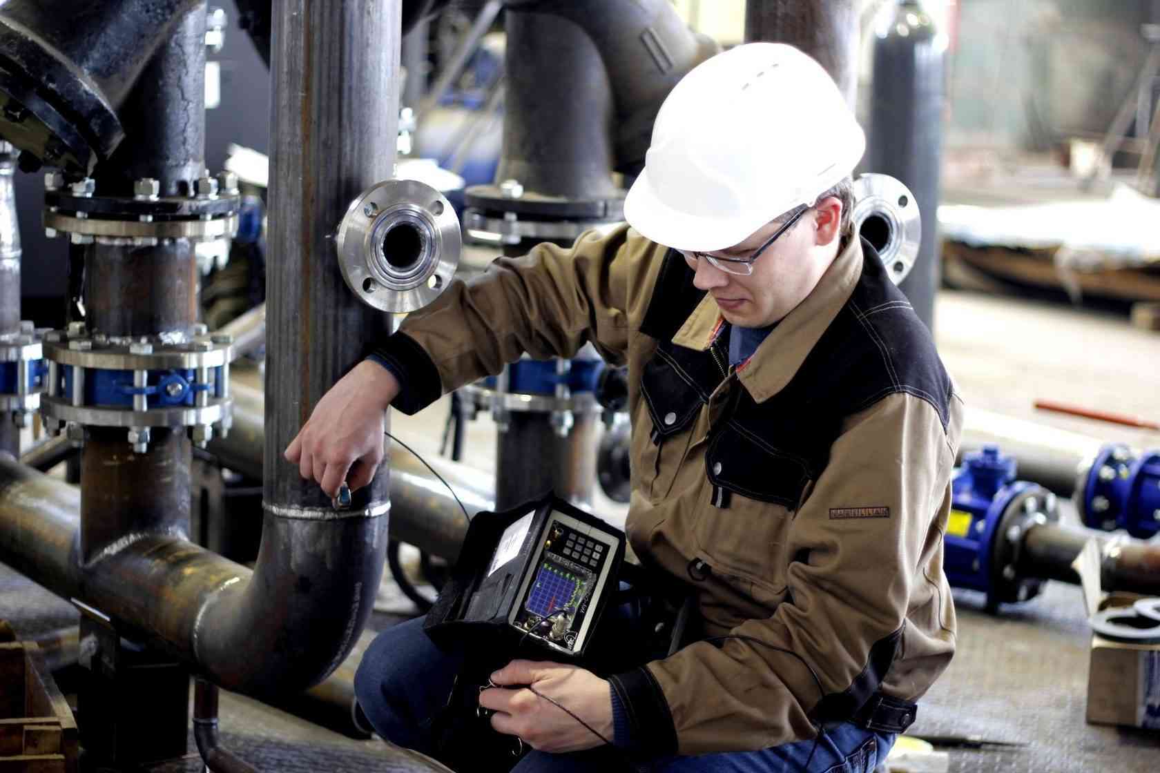 Ce determină costul de reparare a echipamentelor industriale